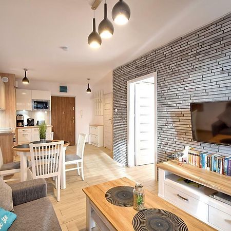 Apartament Oliwka Z Prywatnym Miejscem Postojowym 코워브제크 외부 사진